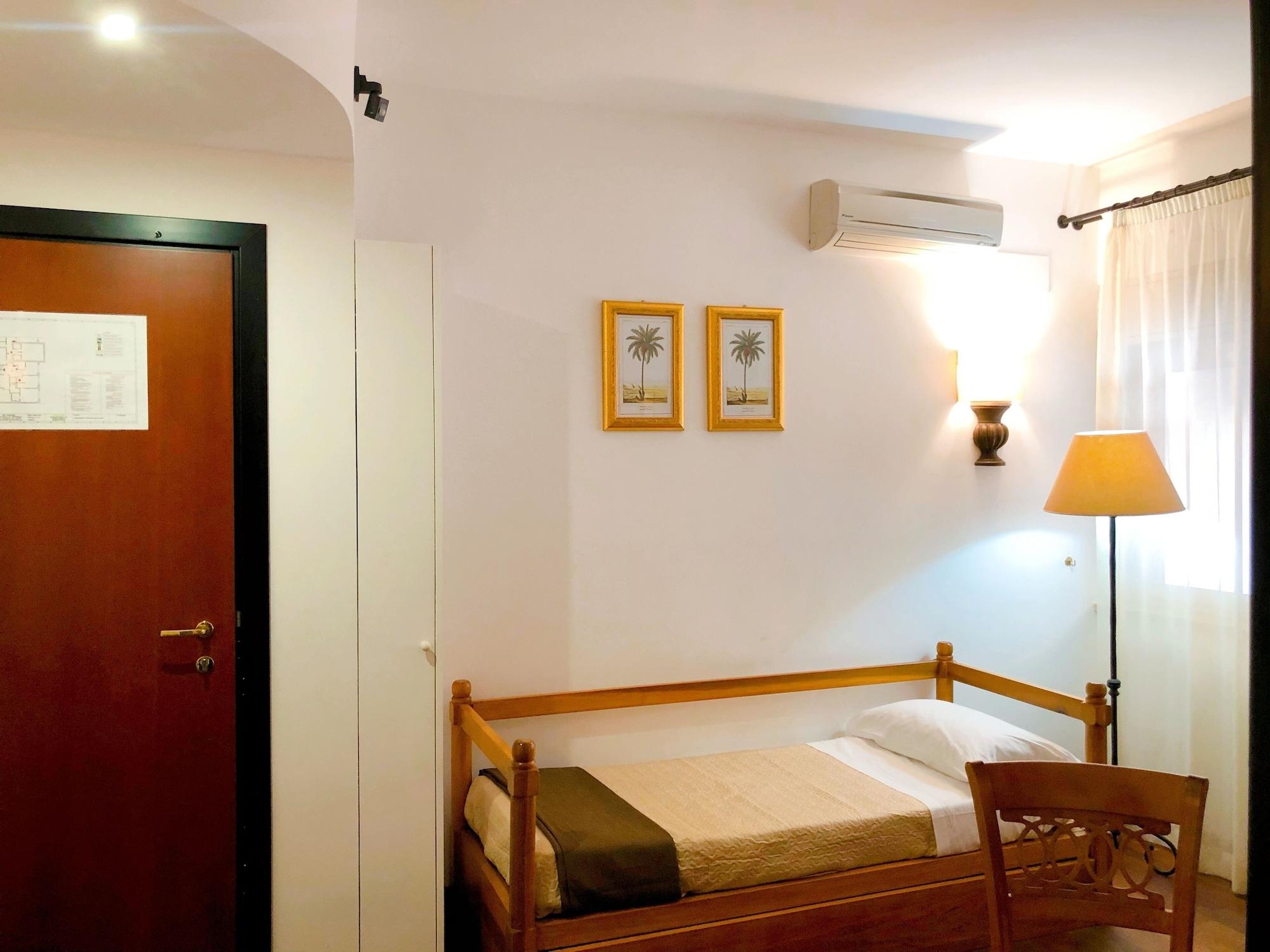 Hotel Florio Opera Palermo Central Ngoại thất bức ảnh