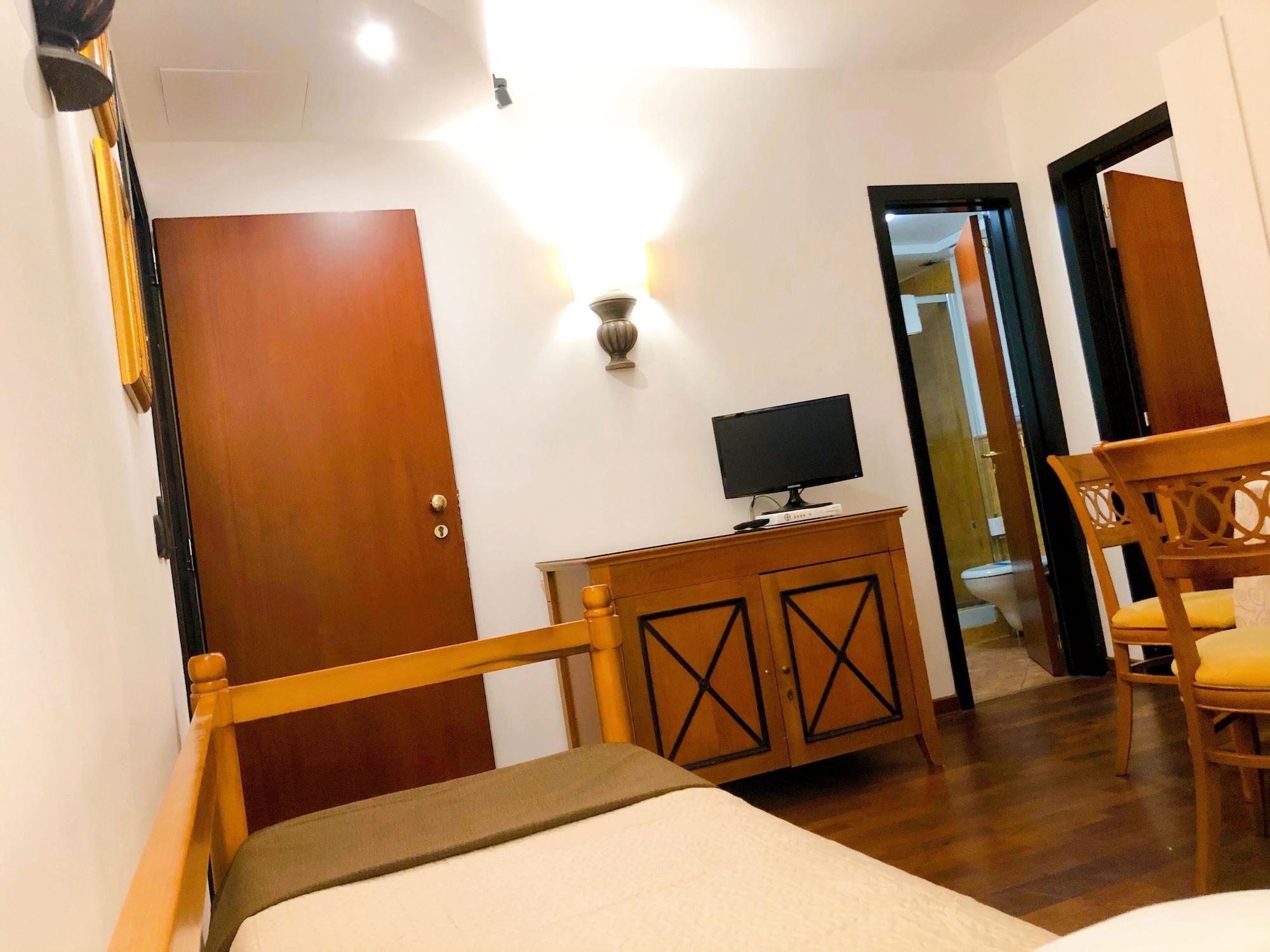 Hotel Florio Opera Palermo Central Ngoại thất bức ảnh