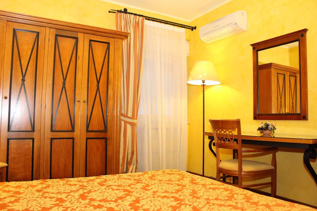 Hotel Florio Opera Palermo Central Phòng bức ảnh