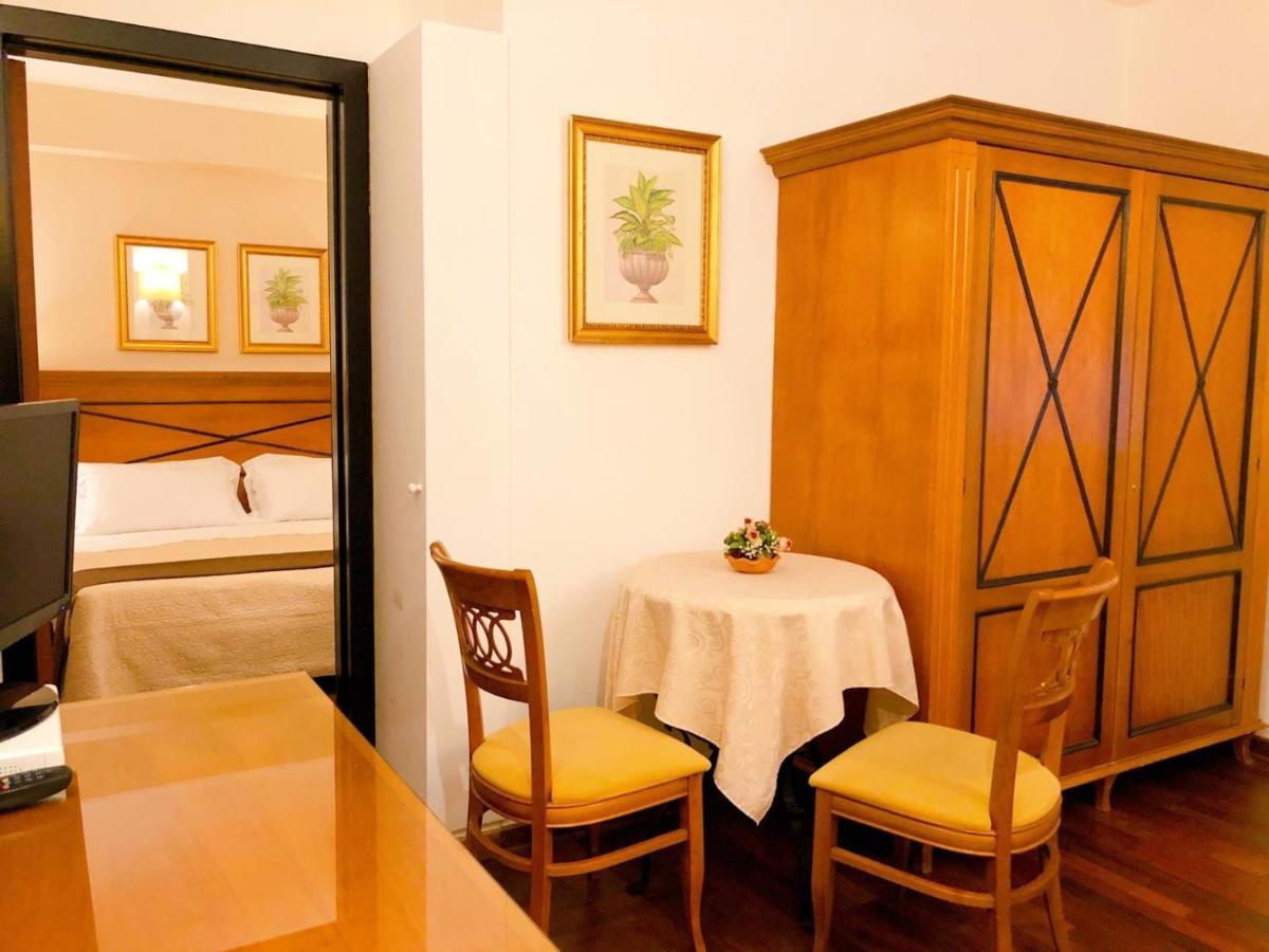 Hotel Florio Opera Palermo Central Ngoại thất bức ảnh